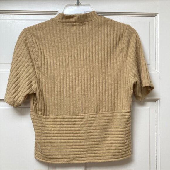 Project Social T light mustard short sleeve mock neck top Size S - Picture 2 of 6